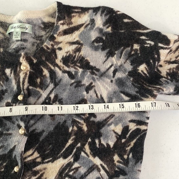 Beth Bowley Nordstrom Floral Watercolor Pearl Button Cardigan Lambs Wool Angora - Picture 11 of 16